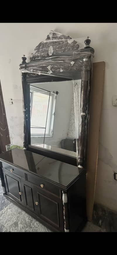 Dressing table for sale