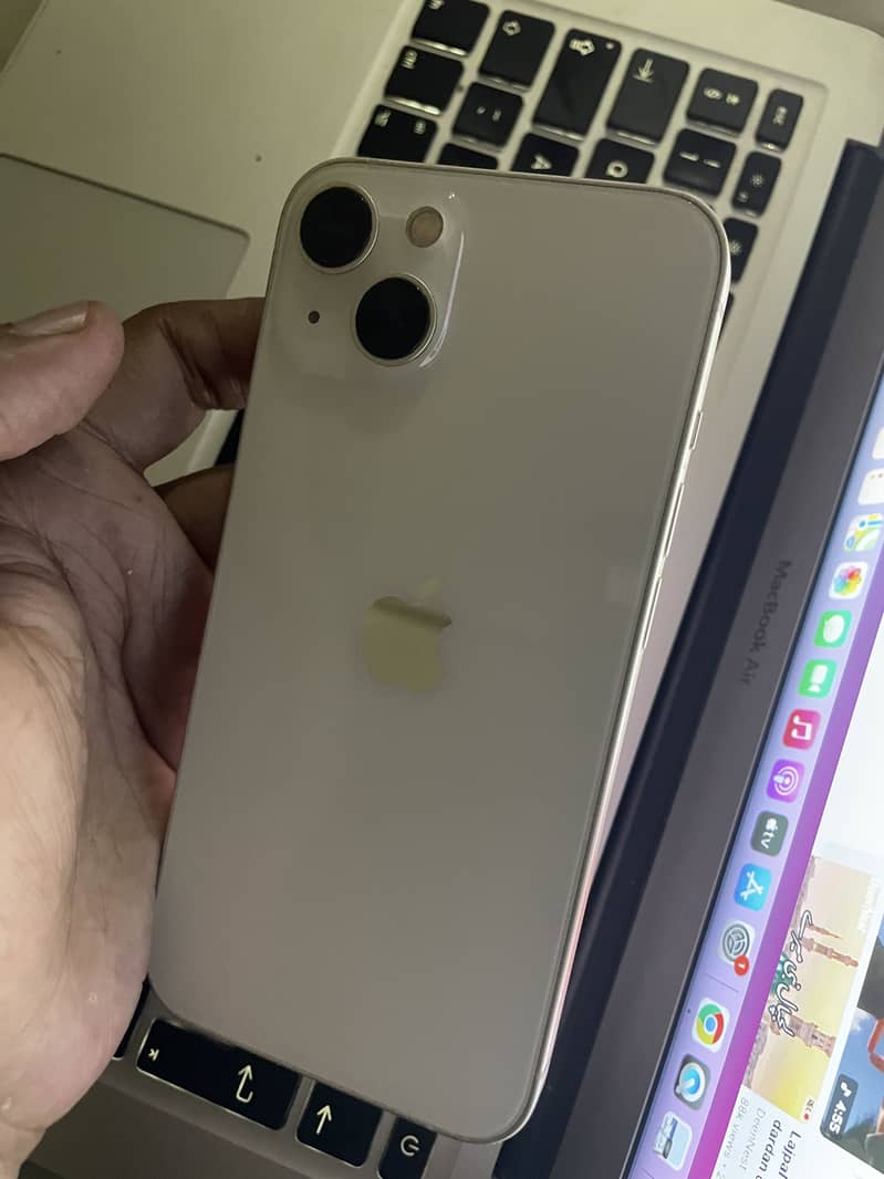 Apple iPhone 13 7