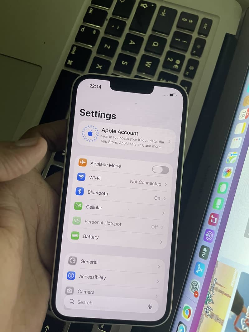 Apple iPhone 13 11