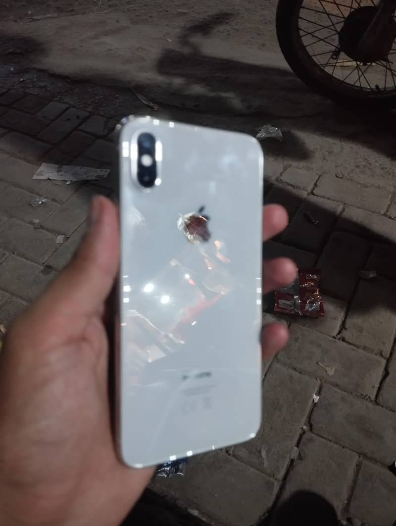 Apple iPhone X 0