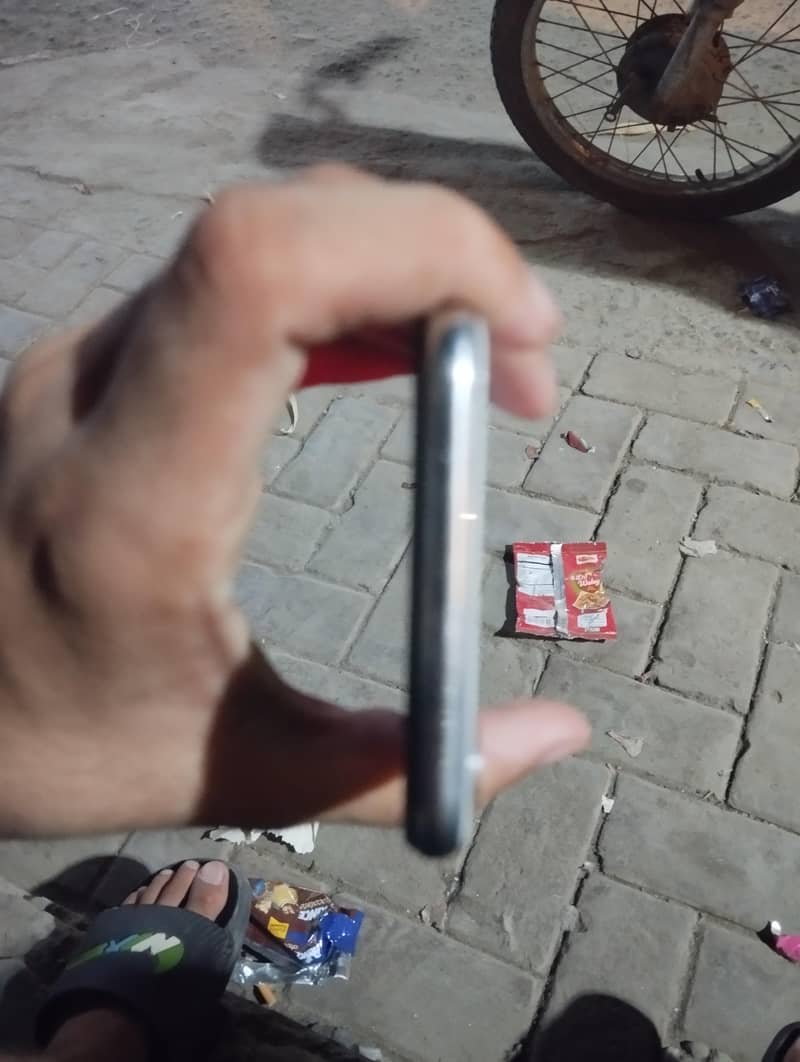 Apple iPhone X 5
