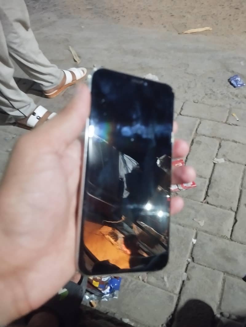 Apple iPhone X 6