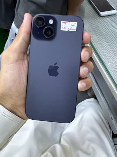 Apple iPhone 15