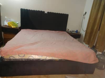 BEDROOM SET FOR SALE ( ONLY BED)