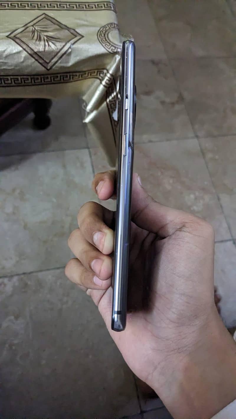 One Plus 7T 3