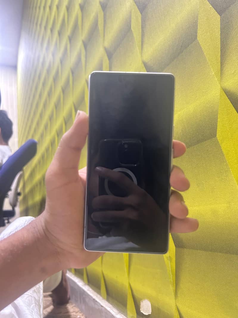 Google Pixel 7a 1