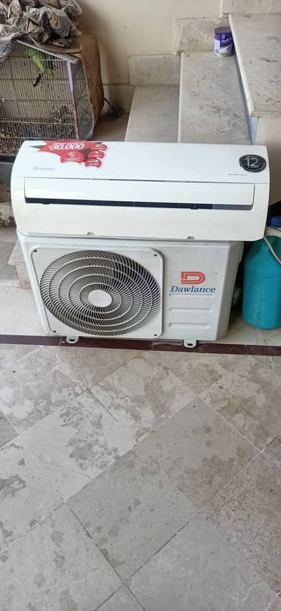 Dawlance DC inverter