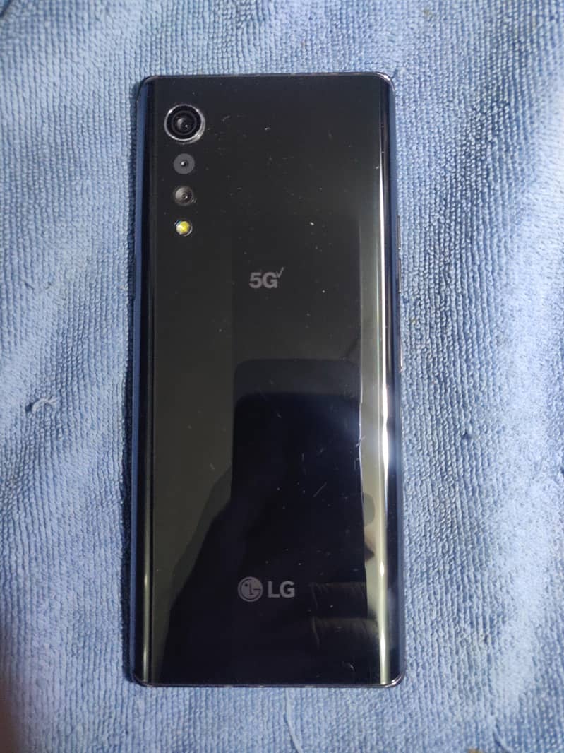 LG  velvet 5g. . . 10/10 . . 1