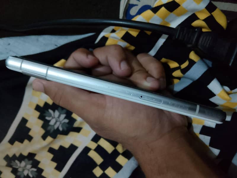 Google Pixel 7a 4