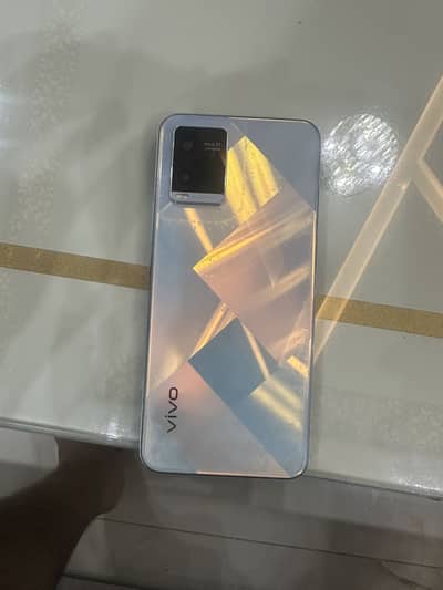 Vivo Y21