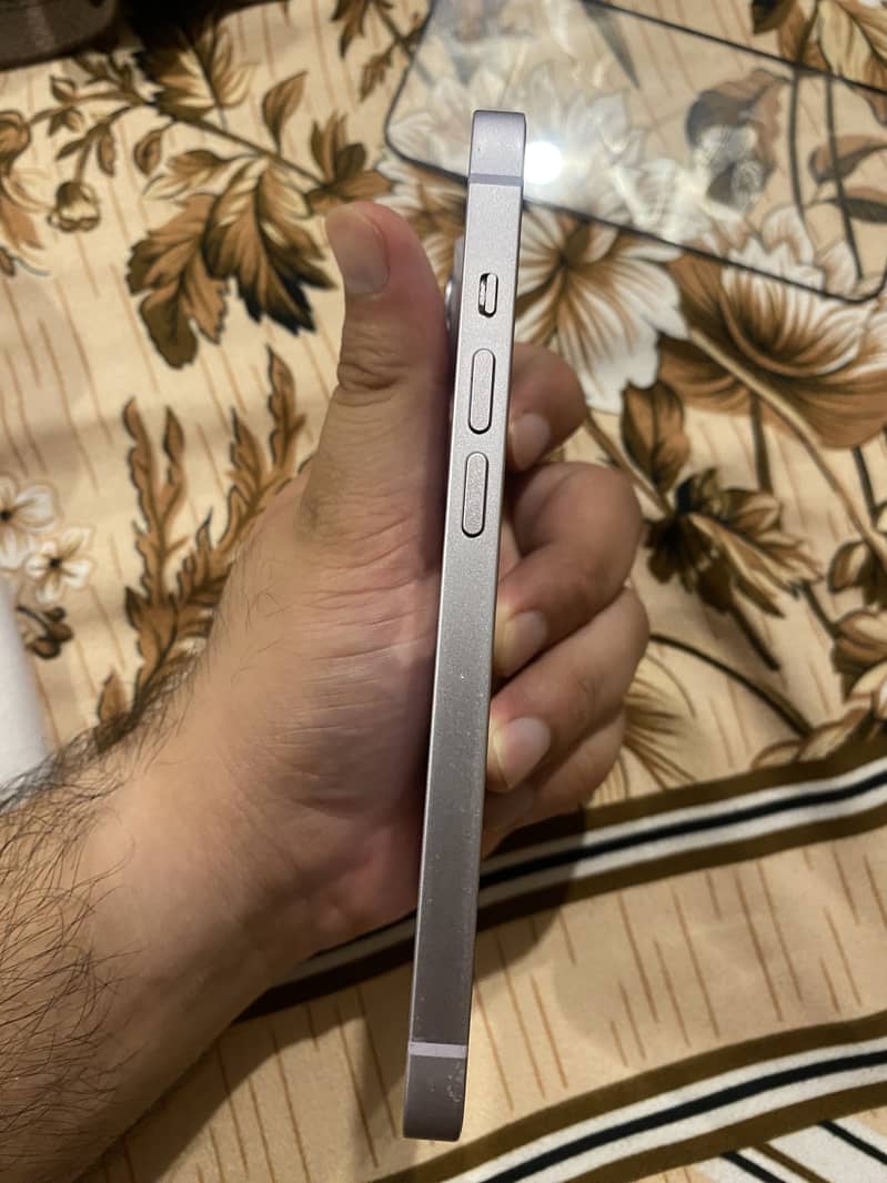 Apple iPhone 14 5