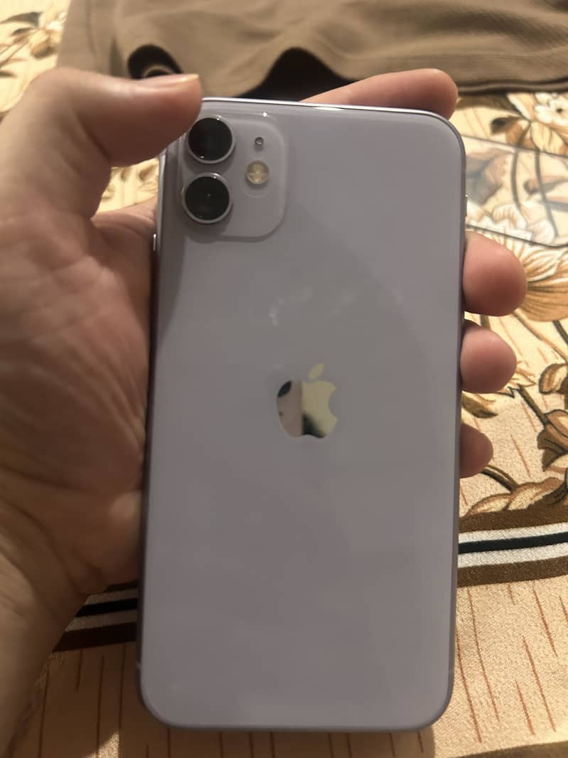 Apple iPhone 11 4