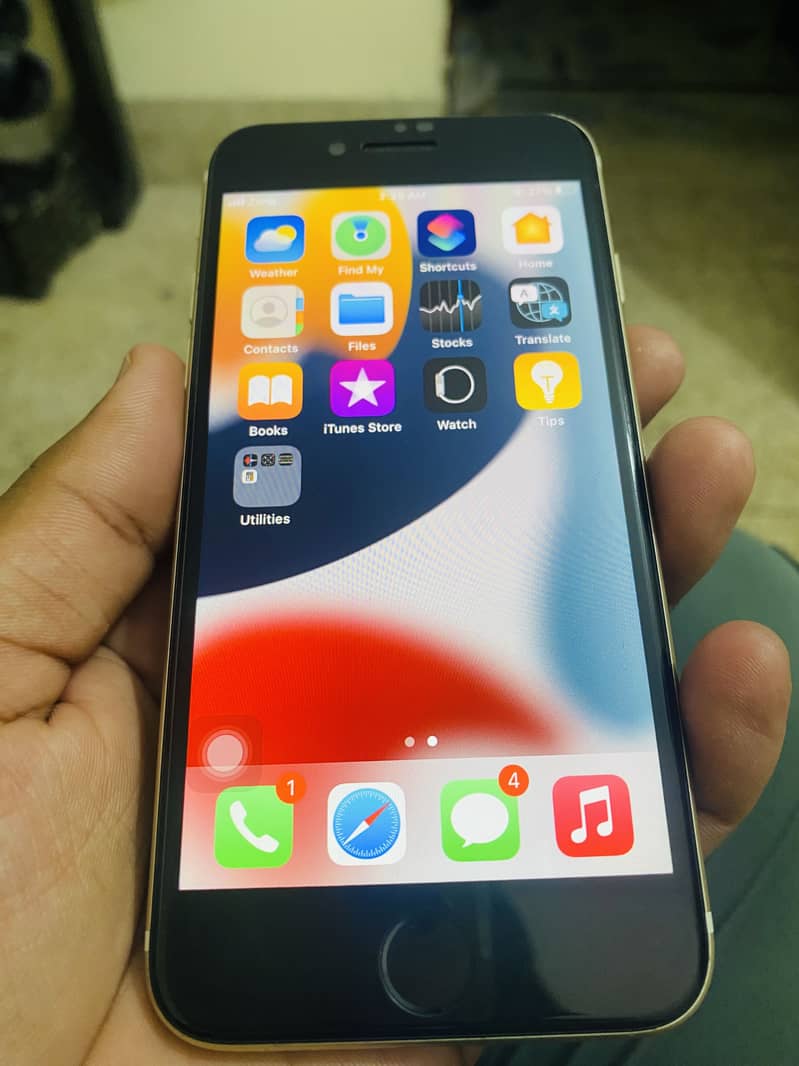 Apple iPhone 7 0
