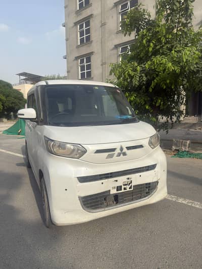 Mitsubishi EK Space Custom 2024