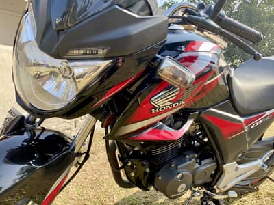 Honda CB 150F like new