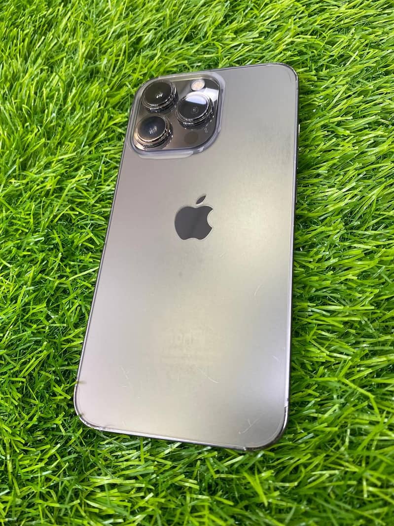 Apple iPhone 13 Pro 0