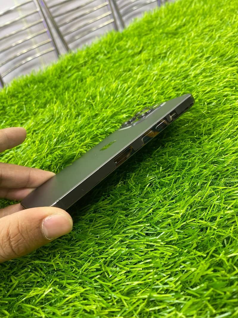 Apple iPhone 13 Pro 5