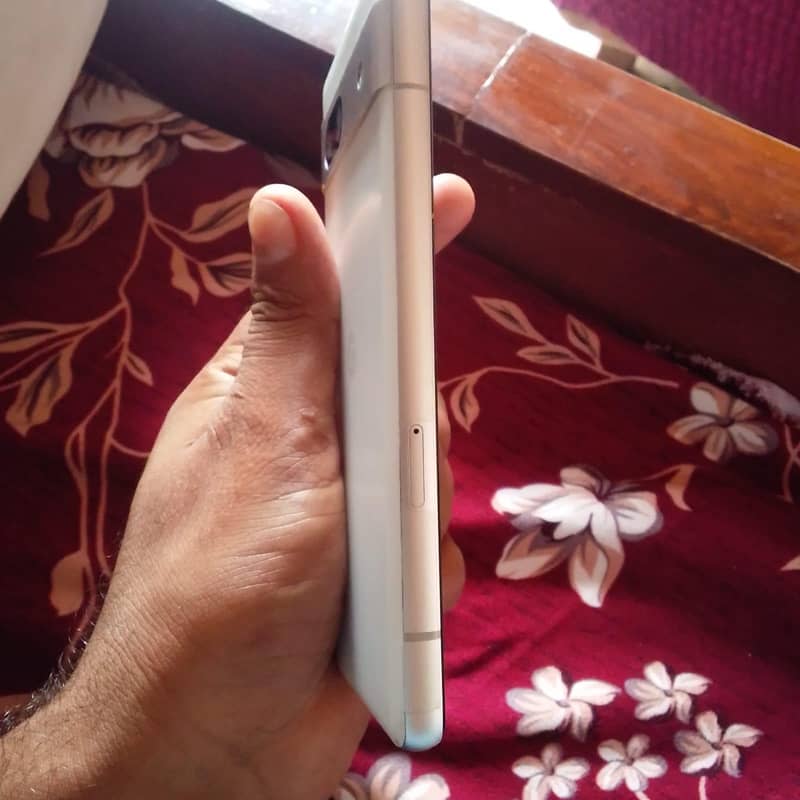 Google Pixel 7a 4