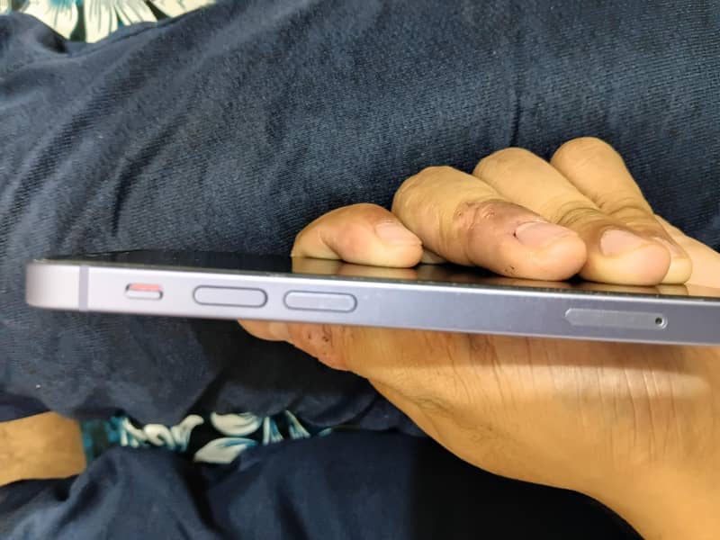 Apple iPhone 12 mini 1
