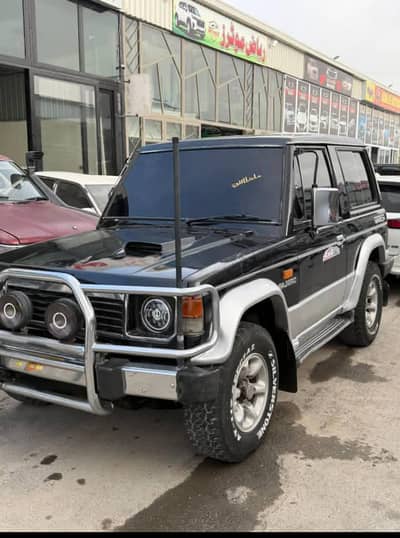 Mitsubishi Pajero 1985
