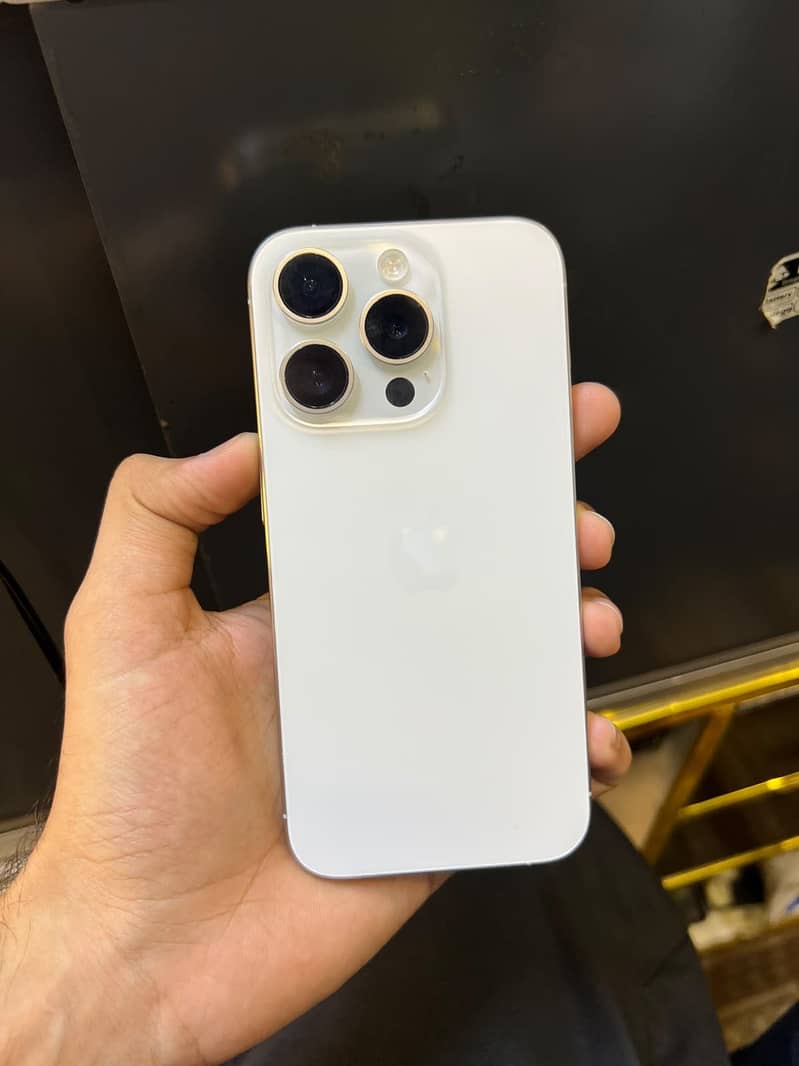 iPhone 15 pro 7