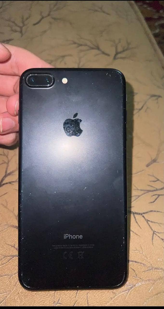 Apple iPhone 7 Plus 1