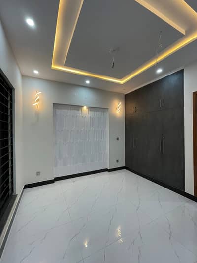 5 Marla House For Sale in Valancia Town Lahore
