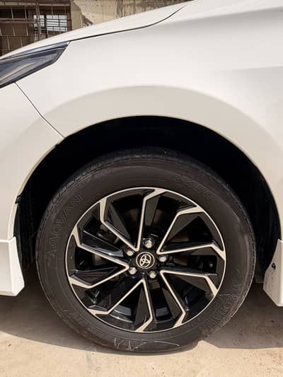 Toyota Altis Grande 2025 Beigh