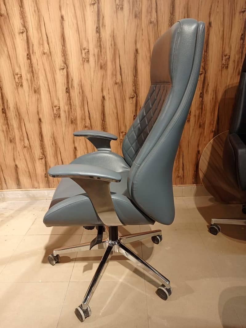 Executive Chair 5