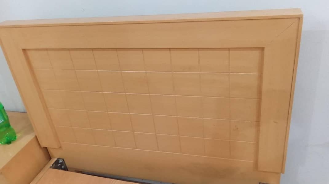 single bed with side table 0