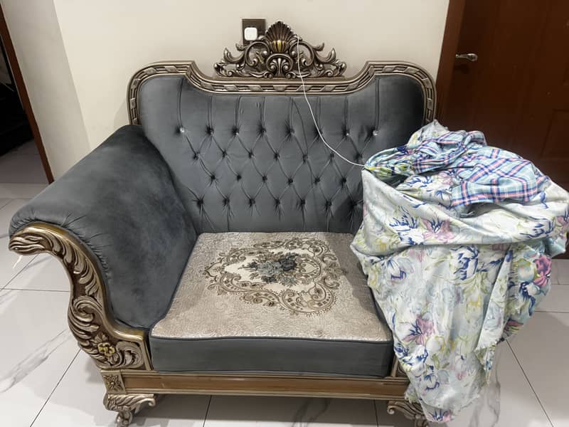 Sofa set 0