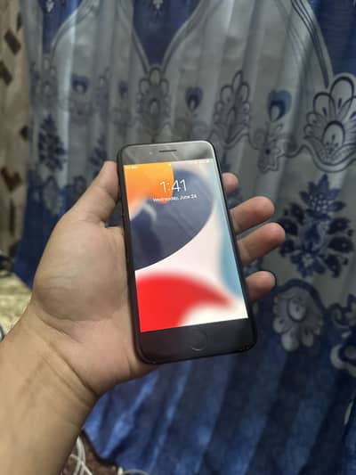 Apple iPhone 7 256 Gb. Sim Glitch