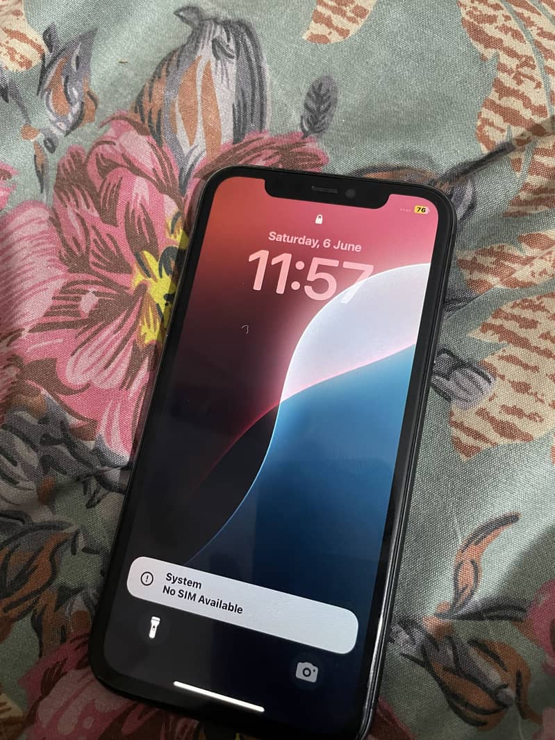 Apple iPhone 11 4