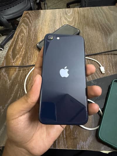 Apple iPhone SE