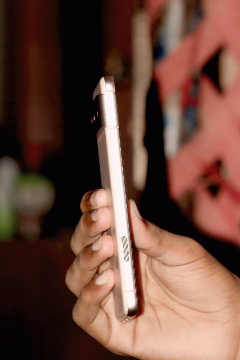 Google Pixel 8 7