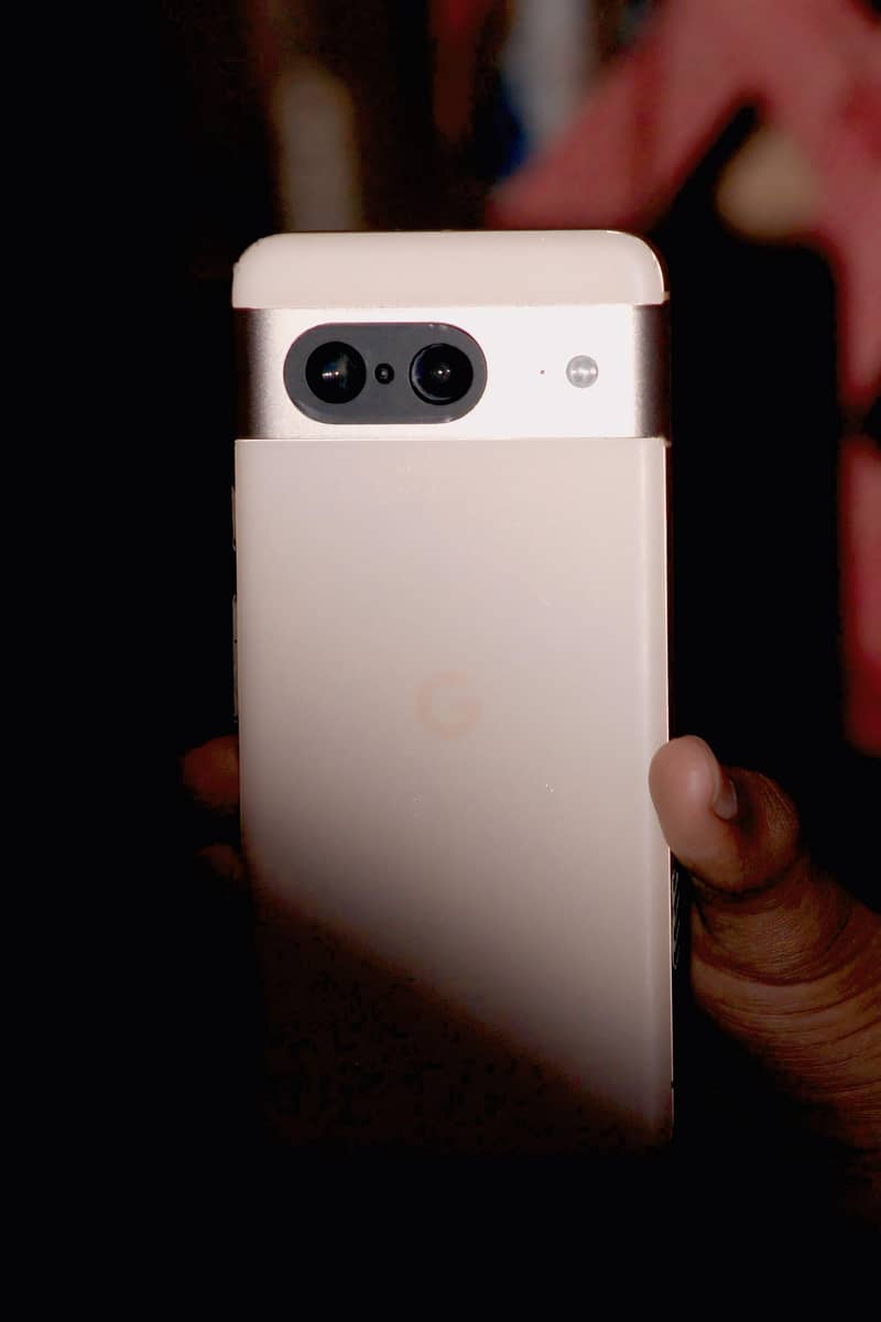 Google Pixel 8 6