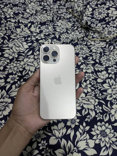 Apple iPhone 16 pro max desert titanium with Box