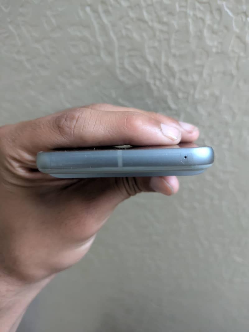 Google Pixel 8 5