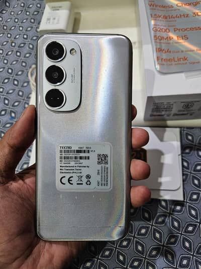 spark 40 pro plus. . 03244160922