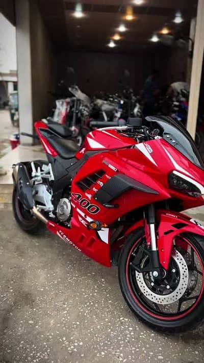 Dugati gt 400cc abi new hai many itni ise b ni ki clear documents j