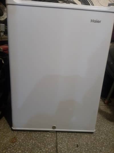 Haier mini fridge for sale Good condition 10/10 okay