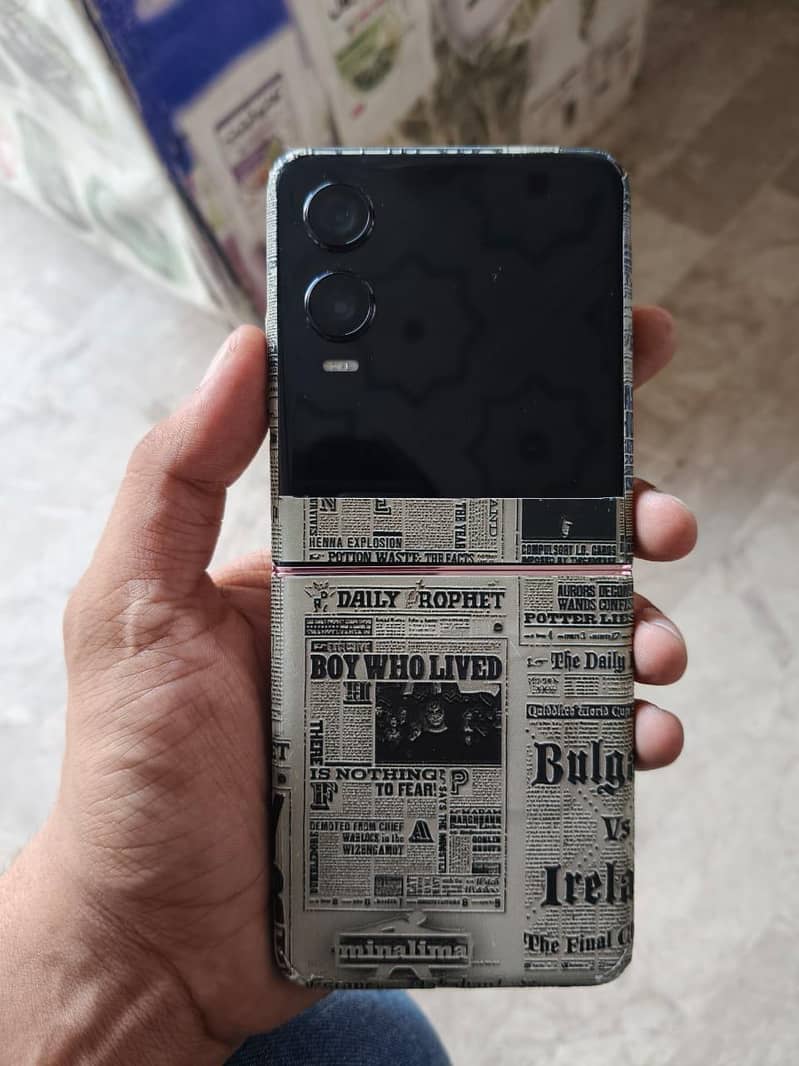 Infinix Zero Flip 0