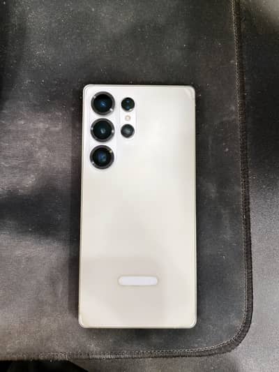 Samsung S25 Ultra – Mint Condition