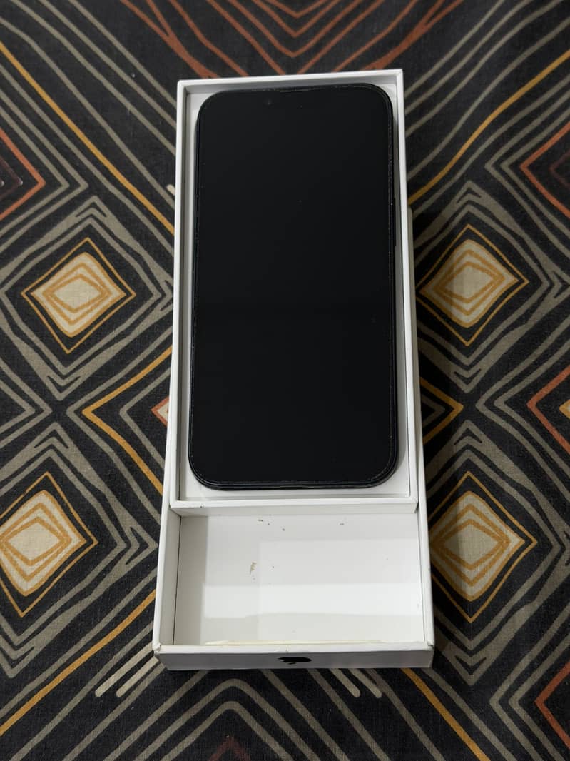 Apple iPhone 14 2