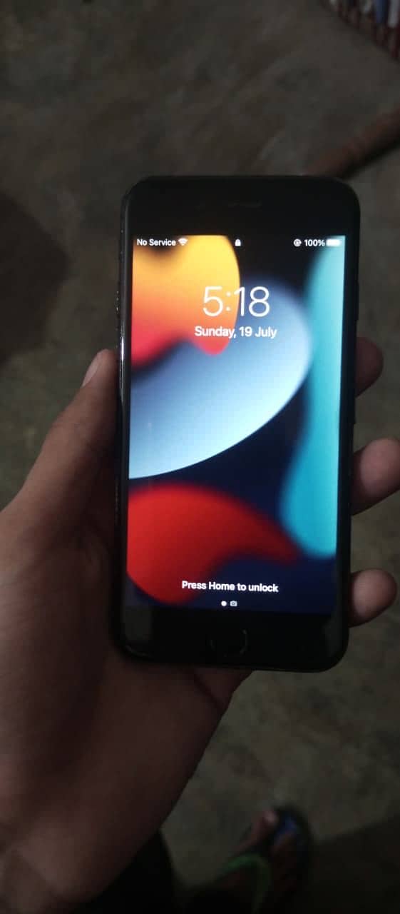 iPhone 7 0