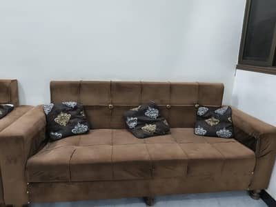 7 seater sofa set 8/10 condition 6 to 8 months used