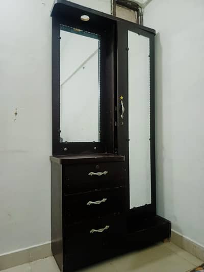 Dressing cupboard For Sale