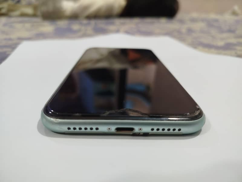 Apple iPhone 11 5