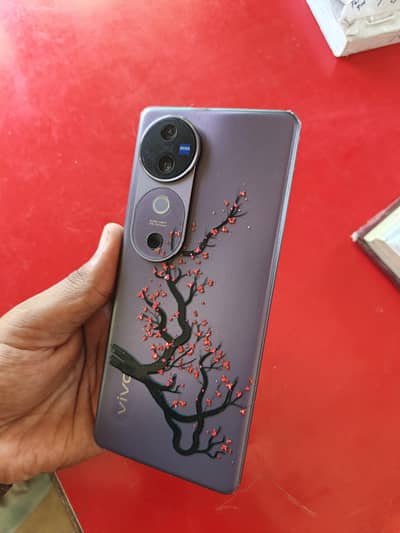 Vivo V40
