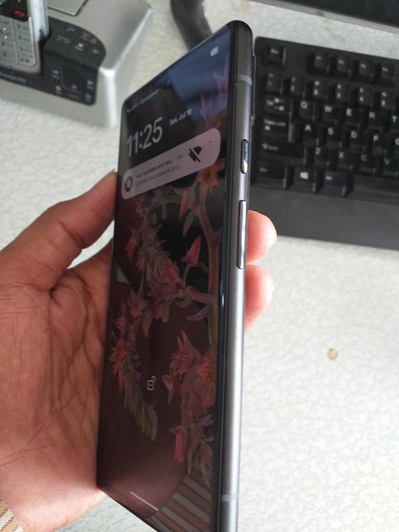 Google Pixel 6 4